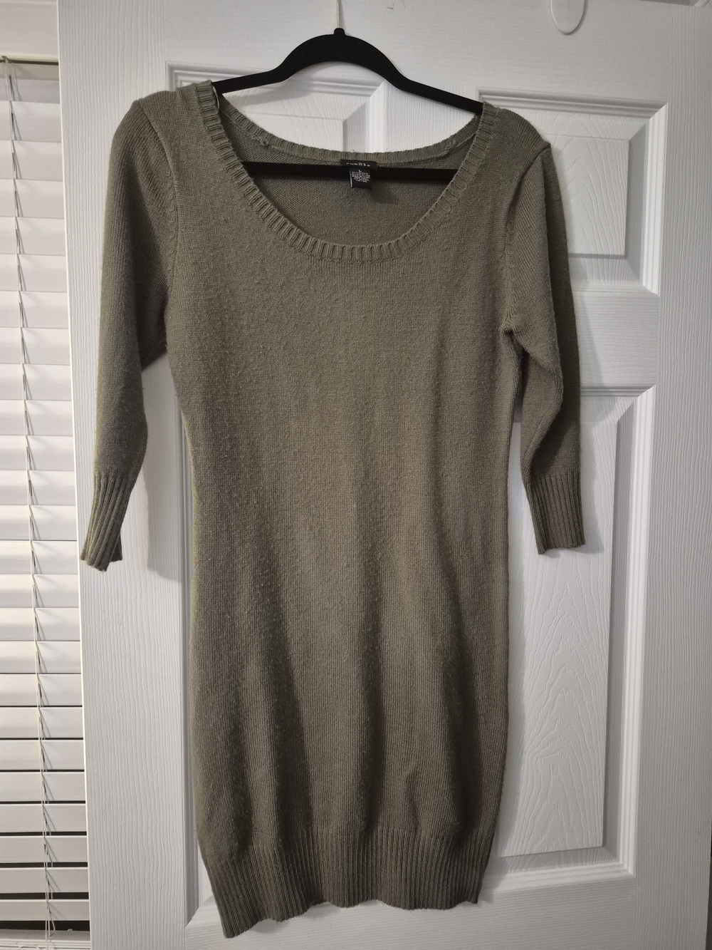 Olive Green Scoop Neck Knit 3/4 Sleeve Sweater Dress